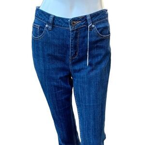 633934...Liz Clairborne Classic Straight leg Jeans Size 6, W29" 30"Inseam 9"Rise